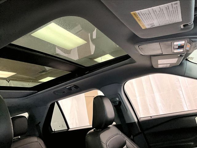 2023 Ford Explorer XLT Black at Grove City Ford