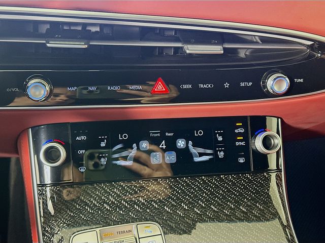 Thumbnail: 2026 Genesis GV70 - 14