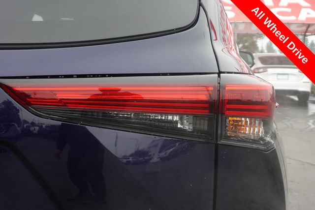 used 2023 Toyota Highlander car, priced at $37,300