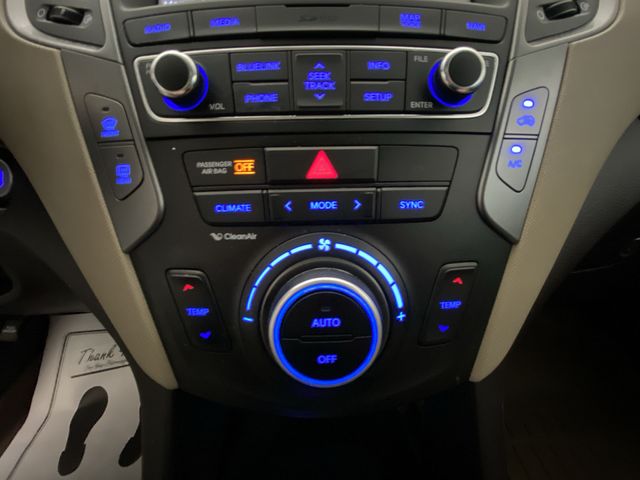 Used 2018 White Hyundai 2.4 Base image 19