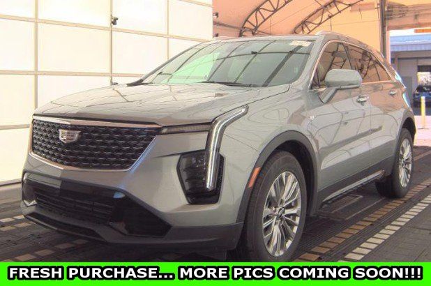 2024 Cadillac XT4 Premium Luxury AWD