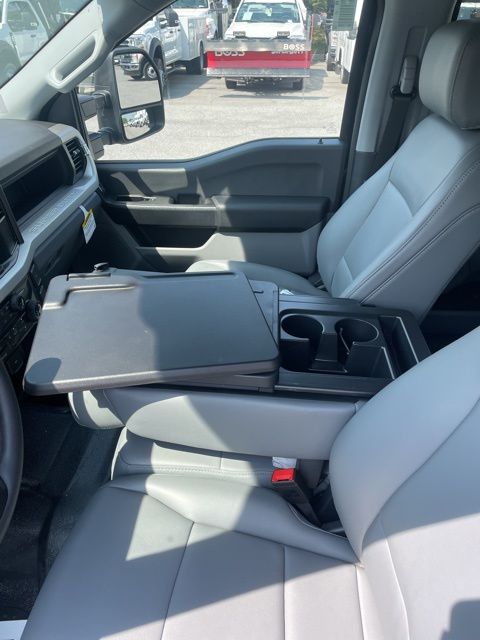 2025 Ford F-350 Super Duty XL