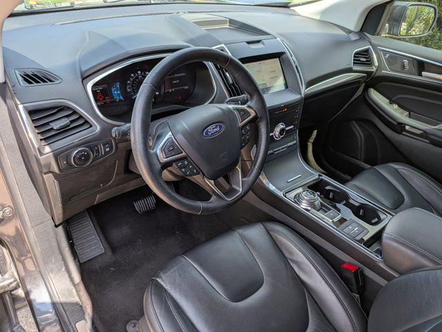2020 Ford Edge Titanium - 11
