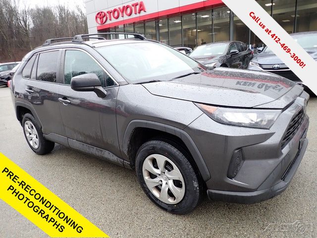 2021 Toyota RAV4 LE FWD