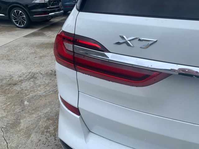 Used 2022 White BMW xDrive40i image 7