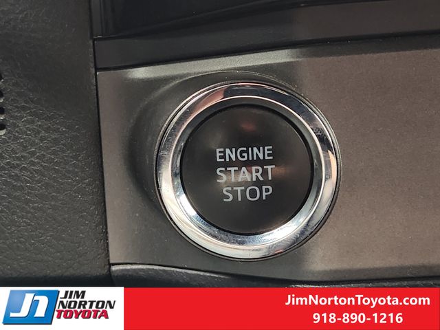 Used 2017 Toyota Tacoma Truck