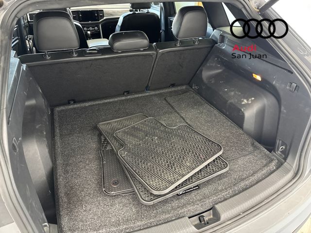 Used 2022 Gray Volkswagen 3.6L V6 SE w/Technology image 7