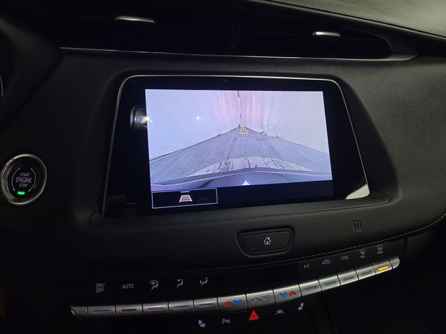 2021 – Cadillac – XT4