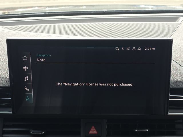 2022 Audi A4 40 Premium Plus:B02144