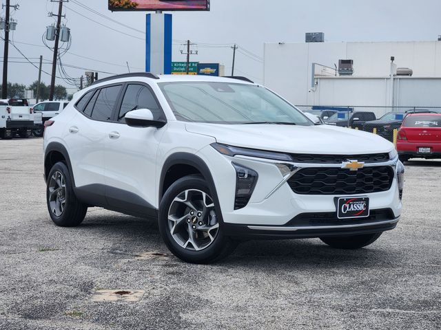 2025 Chevrolet Trax LT White at Classic Elite Chevrolet Sugar Land