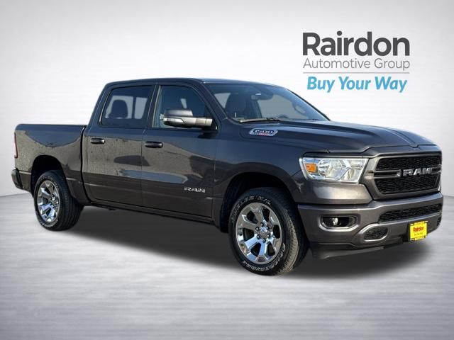 2022 RAM 1500 Gris (Granite Crystal Metallic Clearcoat) Camioneta Todo terreno 8 velocidades Automática