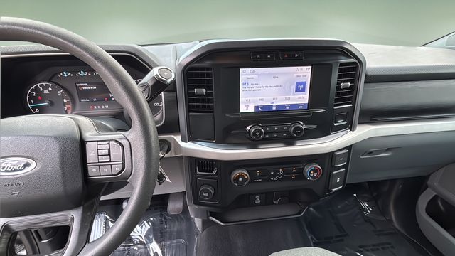 Used 2023 Silver Ford XLT image 11