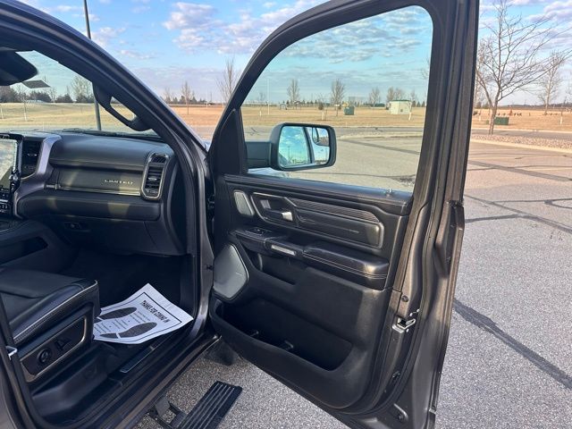 2019 Ram 1500 Limited Crew Cab 4x4 5'7" Box