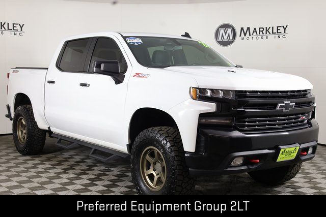 Summit White 2021 Chevrolet Silverado 1500 LT Trail Boss Crew Cab 4WD Pickup Truck Four-Wheel Drive Automatic