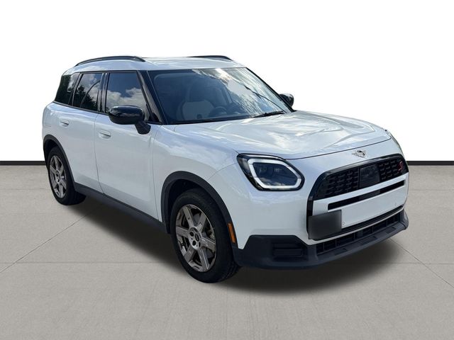 2025 MINI Cooper S Countryman Signature Plus - 2