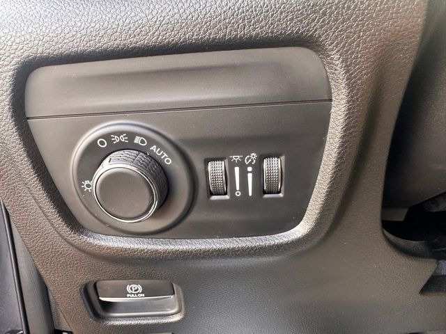 2023 Jeep Grand Cherokee Altitude 4x4