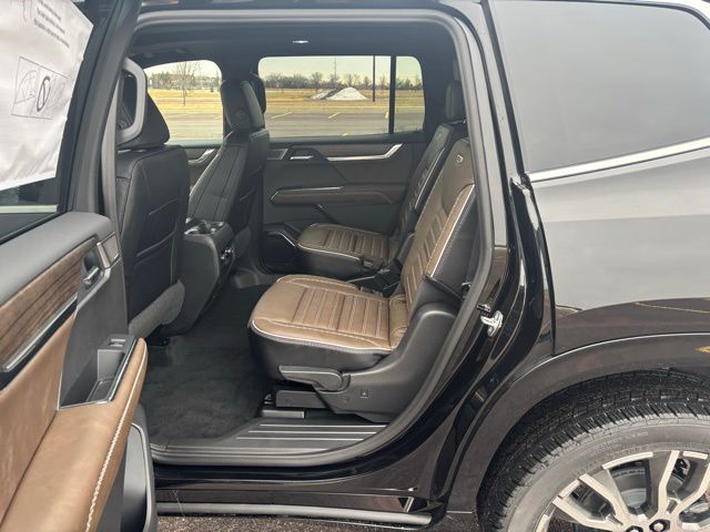 2026 GMC Acadia Denali Ultimate AWD