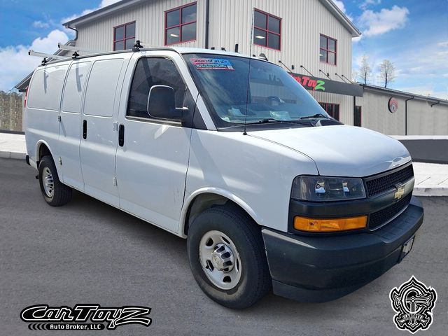 Summit White 2021 Chevrolet Express Cargo 2500 RWD Van Rear-Wheel Drive 8-Speed Automatic Overdrive