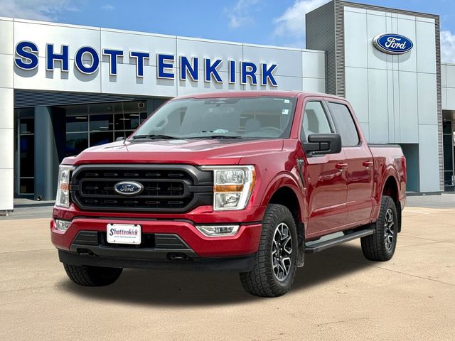 Used 2022 Red Ford XLT image 3