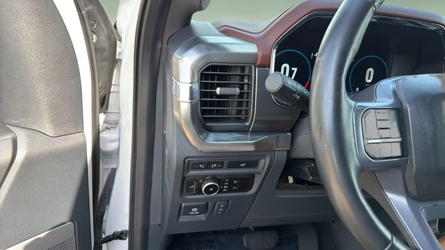 Used 2023 White Ford Lariat image 23