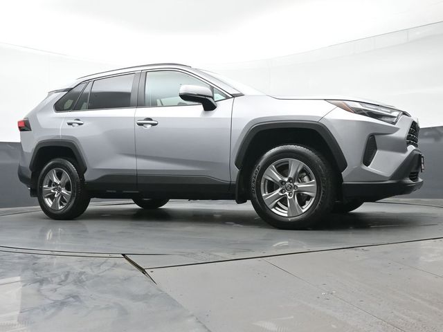 2024 Toyota RAV4 XLE 36