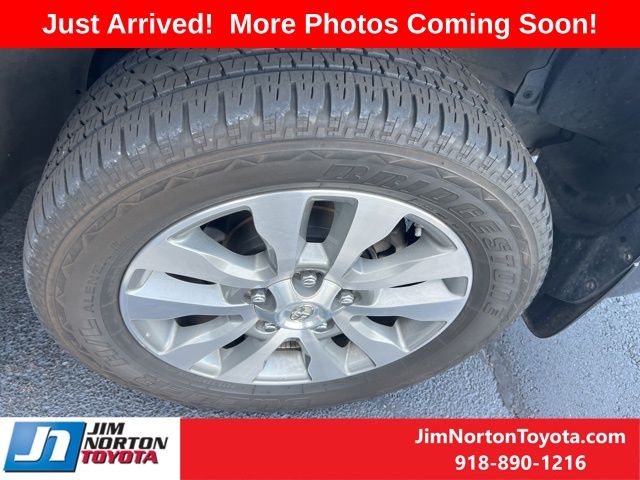 2016 Toyota Sequoia Limited 11