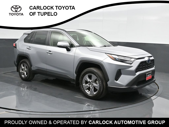 2022 Toyota RAV4 Hybrid XLE 4