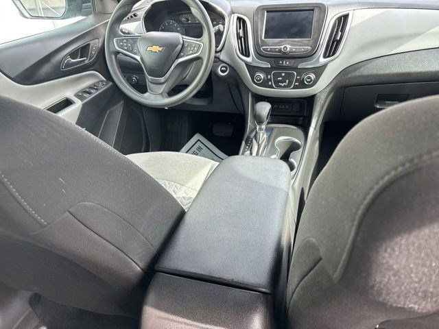 2023 Chevrolet Equinox LS photo