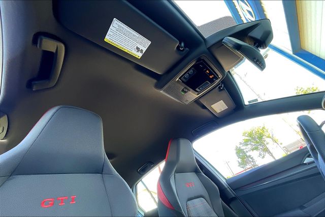 2024 Volkswagen Golf Gti 2.0T S photo