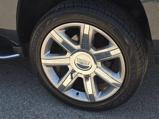 2019 Cadillac Escalade Luxury:44868B