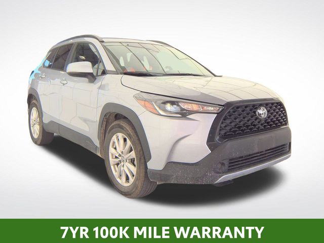 Used 2024 Toyota Corolla Cross LE with VIN 7MUCAAAG4RV089437 for sale in Northfield, Minnesota