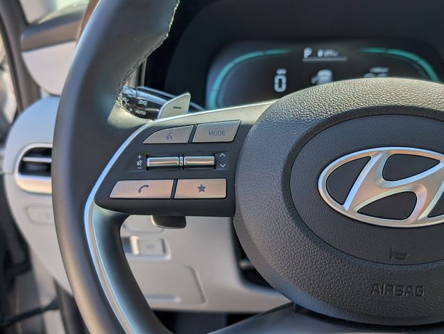 New 2025 Silver Hyundai SEL image 16