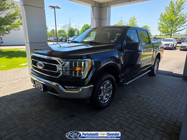 Blue Metallic 2022 Ford F-150 Pickup Truck Four-Wheel Drive Automatic