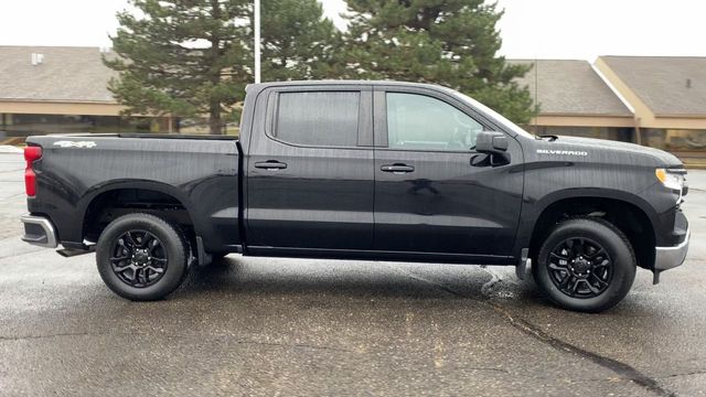 2023 Chevrolet Silverado 1500 LT 9