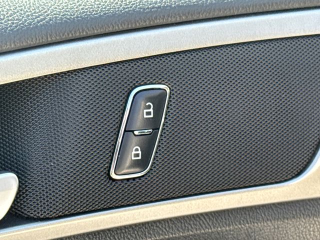 Used 2017 Silver Ford SE image 20