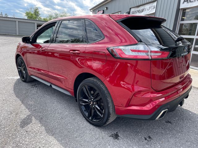 2024 Ford Edge ST - Red Metallic exterior view 5
