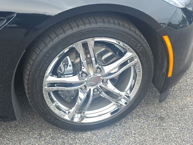 Used 2017 Black Chevrolet Stingray image 17