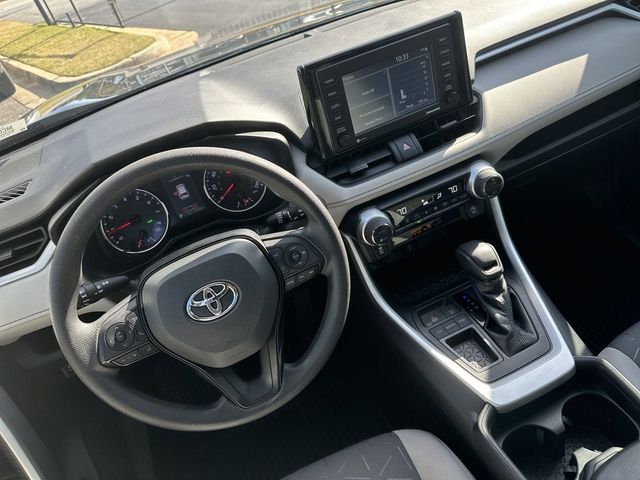 2021 Toyota RAV4 XLE 14