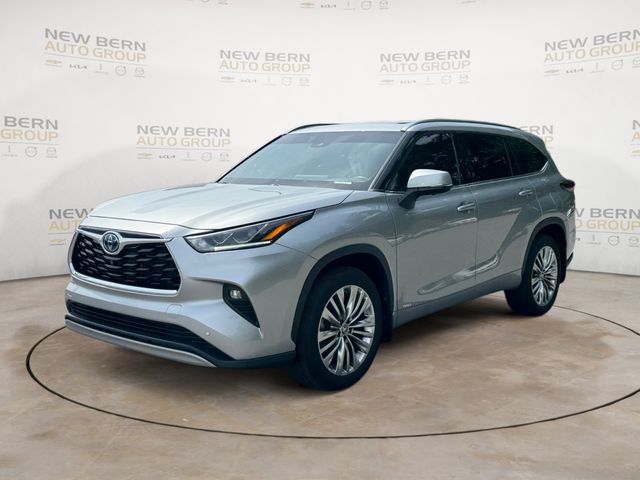 2024 Toyota Highlander Hybrid Platinum AWD