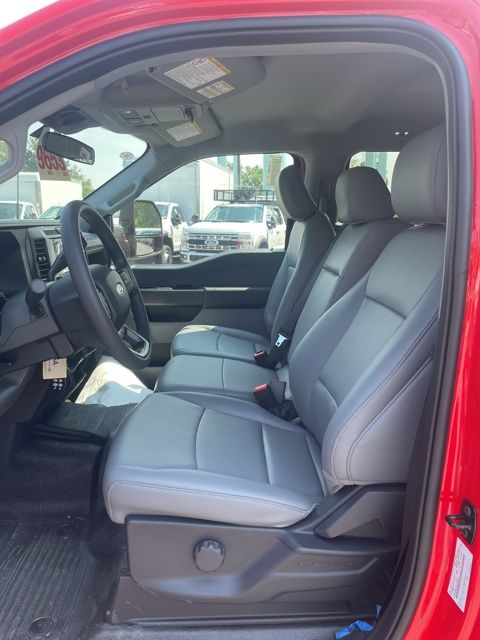 2025 Ford F-350 Super Duty XL