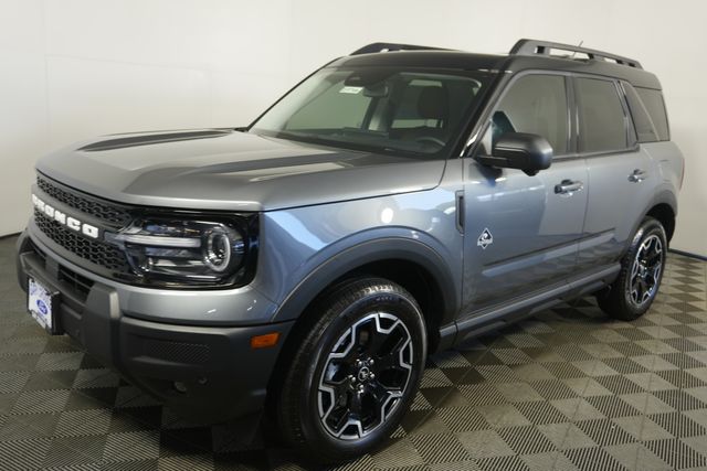 New 2025 Gray Ford Outer Banks image 6