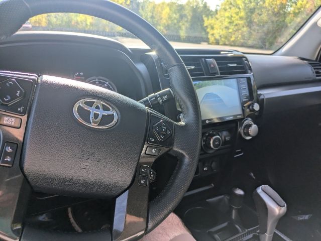 2024 Toyota 4Runner TRD Off-Road Premium 34