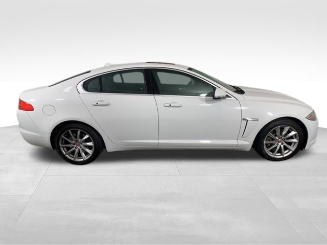 2014 Jaguar XF I4 T 7