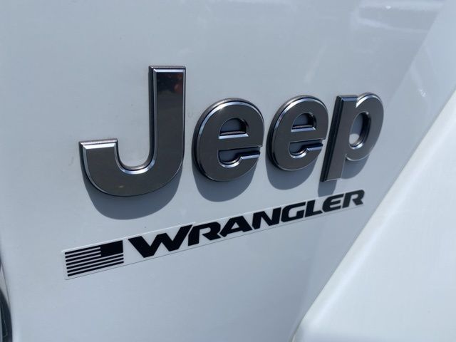 2024 Jeep Wrangler Sahara 7