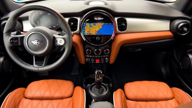 2024 MINI Cooper S Signature 31