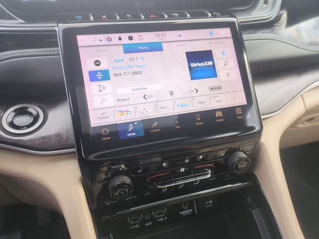 Used 2022 White Jeep 4xe image 35