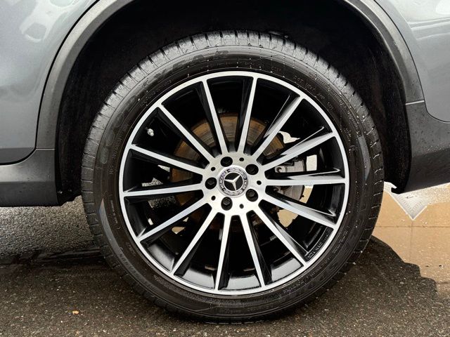 2021 Mercedes-Benz GLC