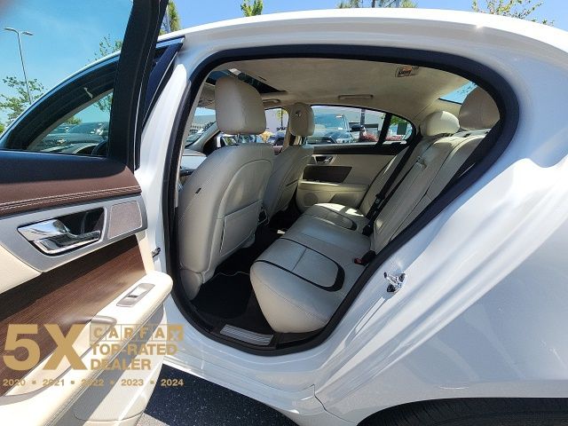 2015 Jaguar XF 3.0 Portfolio photo