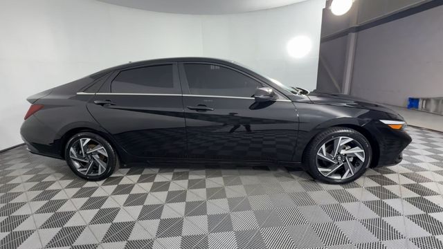 Used 2024 Hyundai Elantra Hybrid For Sale in Indianapolis, IN