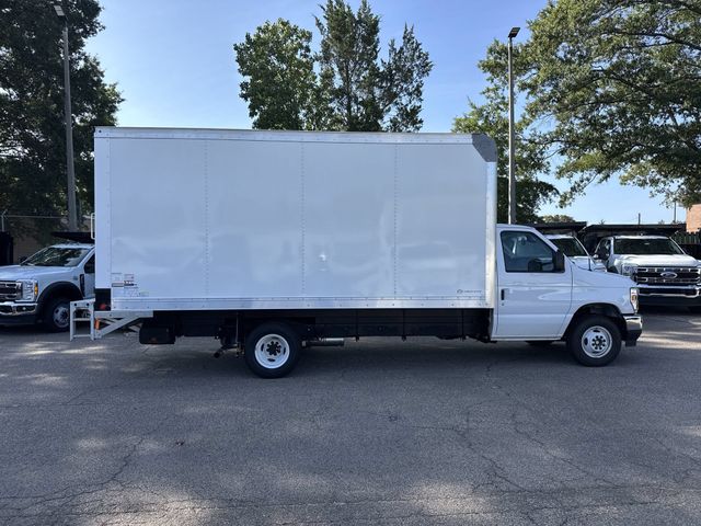 New 2027 White Ford 16FT BOX/LIFTGATE image 9